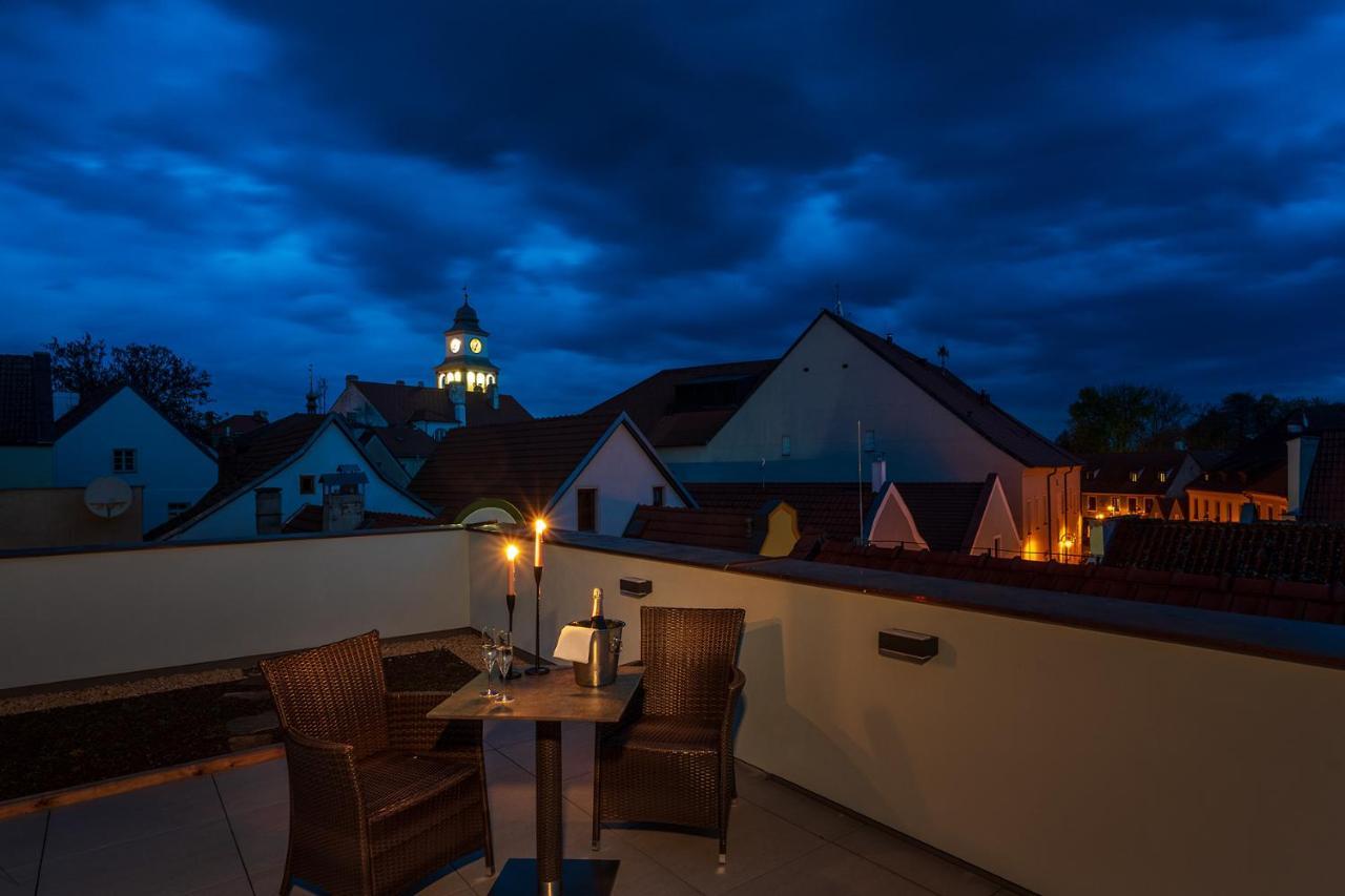 Hotel Bily Jednorozec Trebon Bagian luar foto