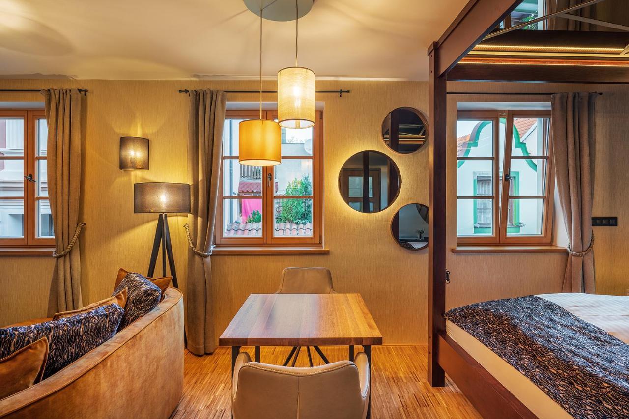 Hotel Bily Jednorozec Trebon Bagian luar foto